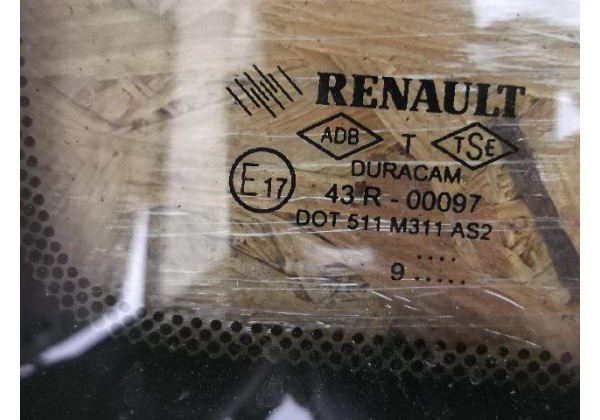 скло ліве задне Renault Clio III, універсал